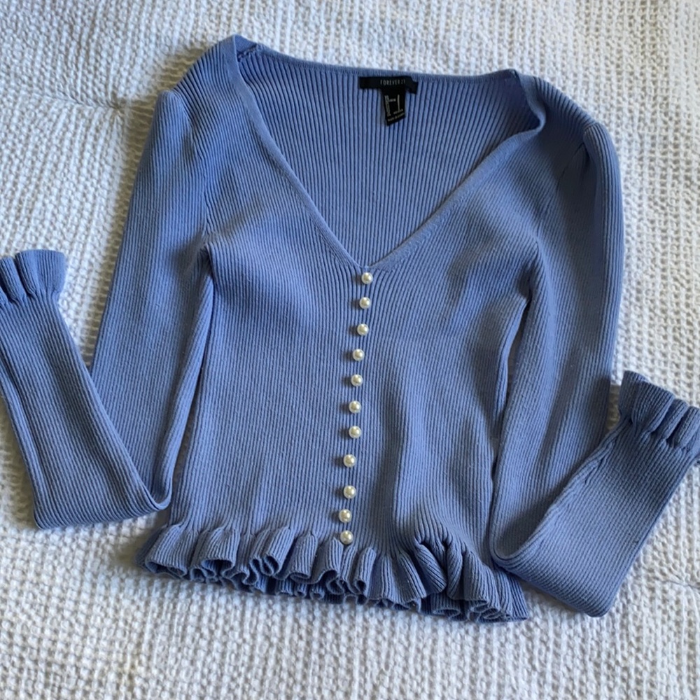 blue long sleeve shirt